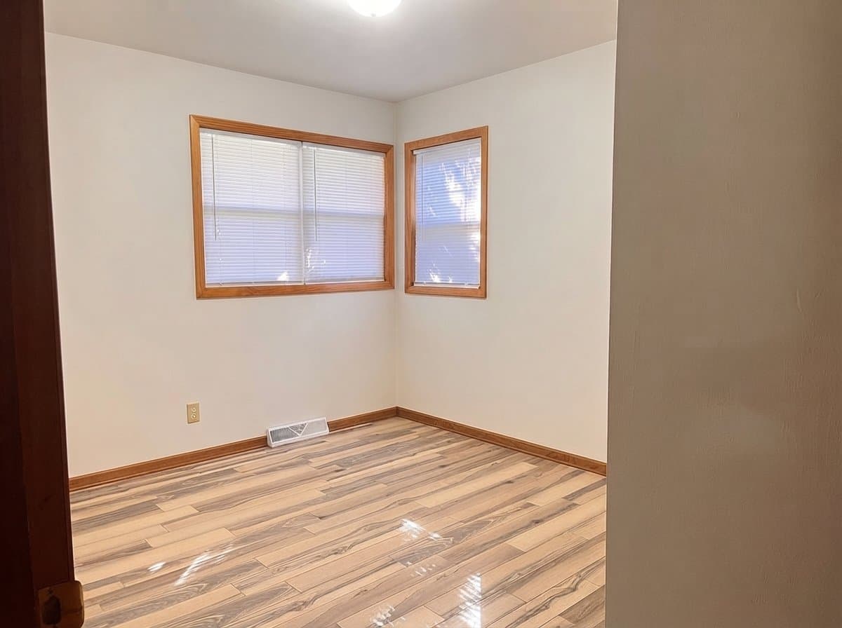Madison House: 2802 Kingston Dr