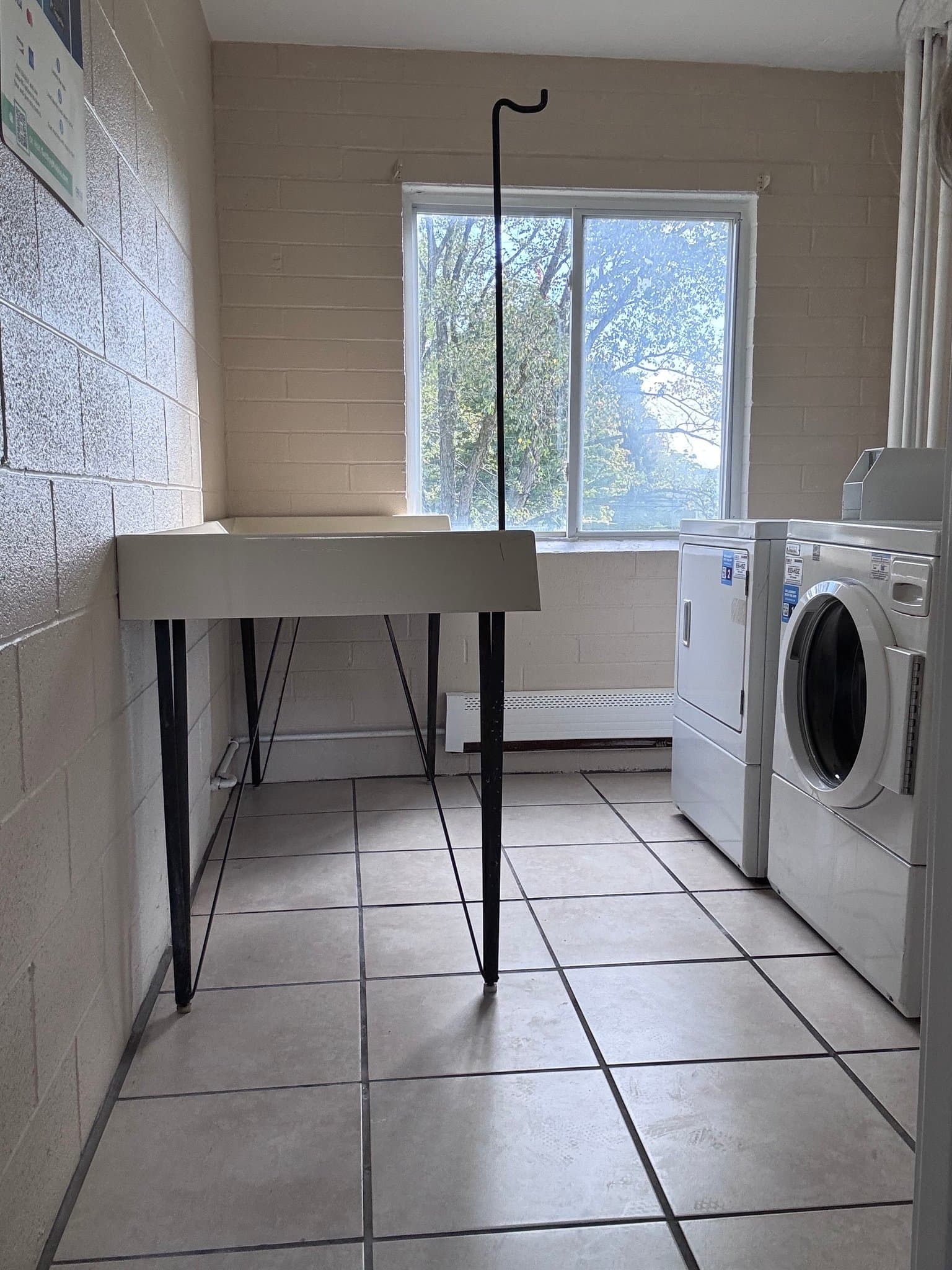 Akron Condo: 725 E Waterloo Rd