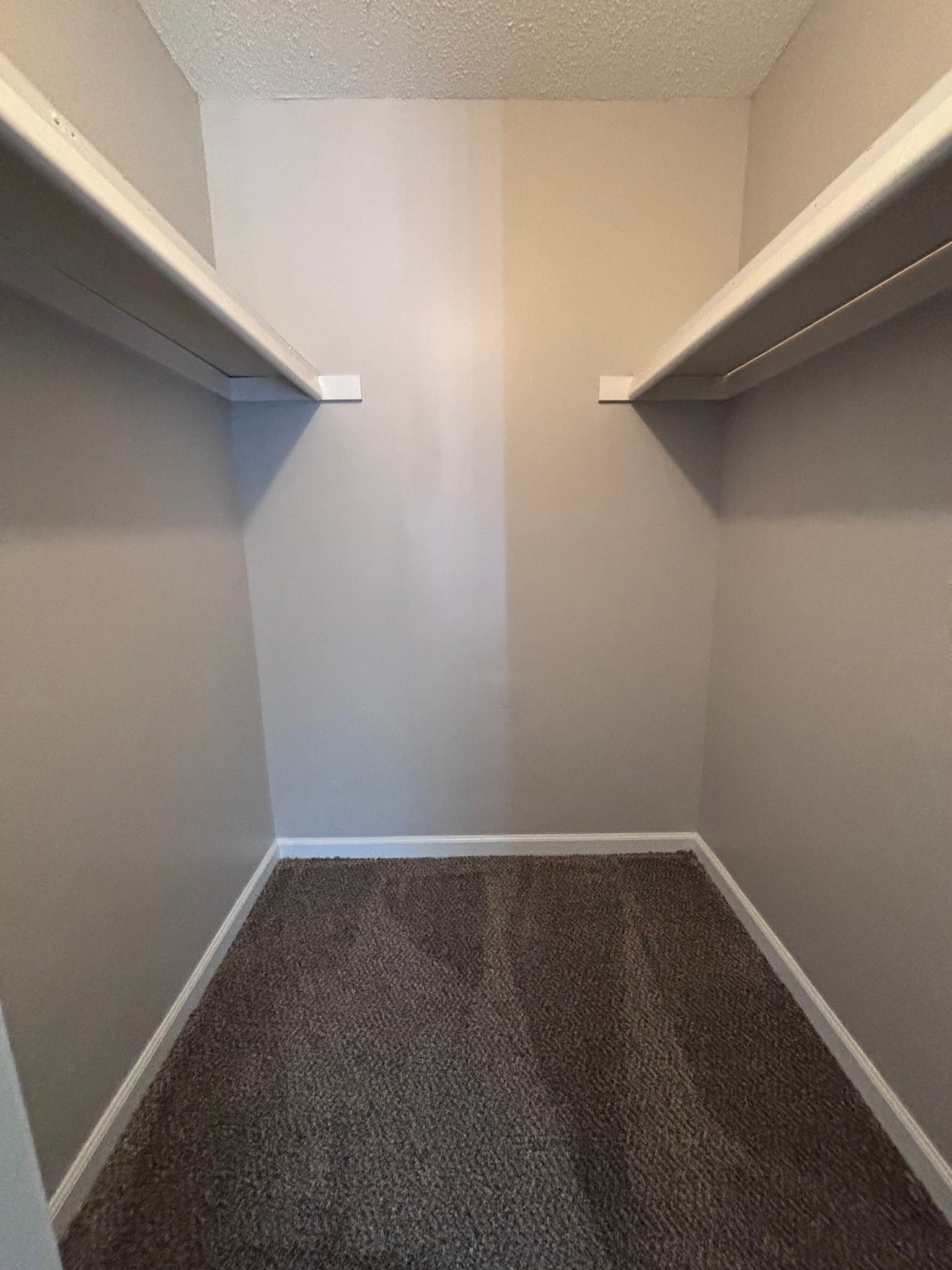 Akron Condo: 725 E Waterloo Rd