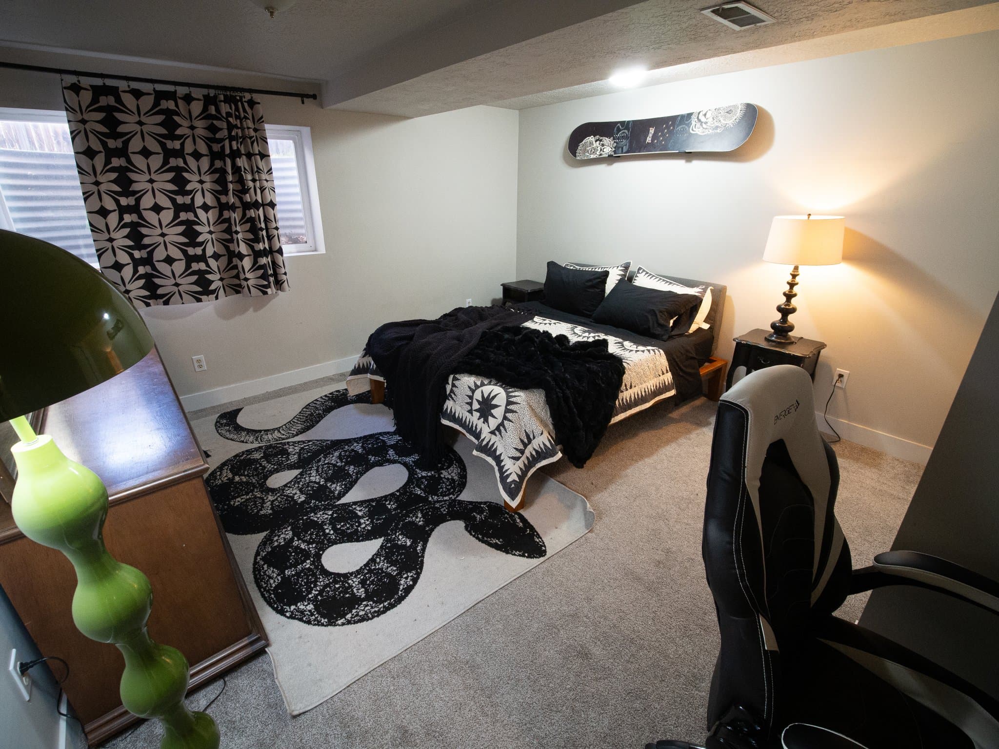 Sandy Single Room: 2205 E 9800 S