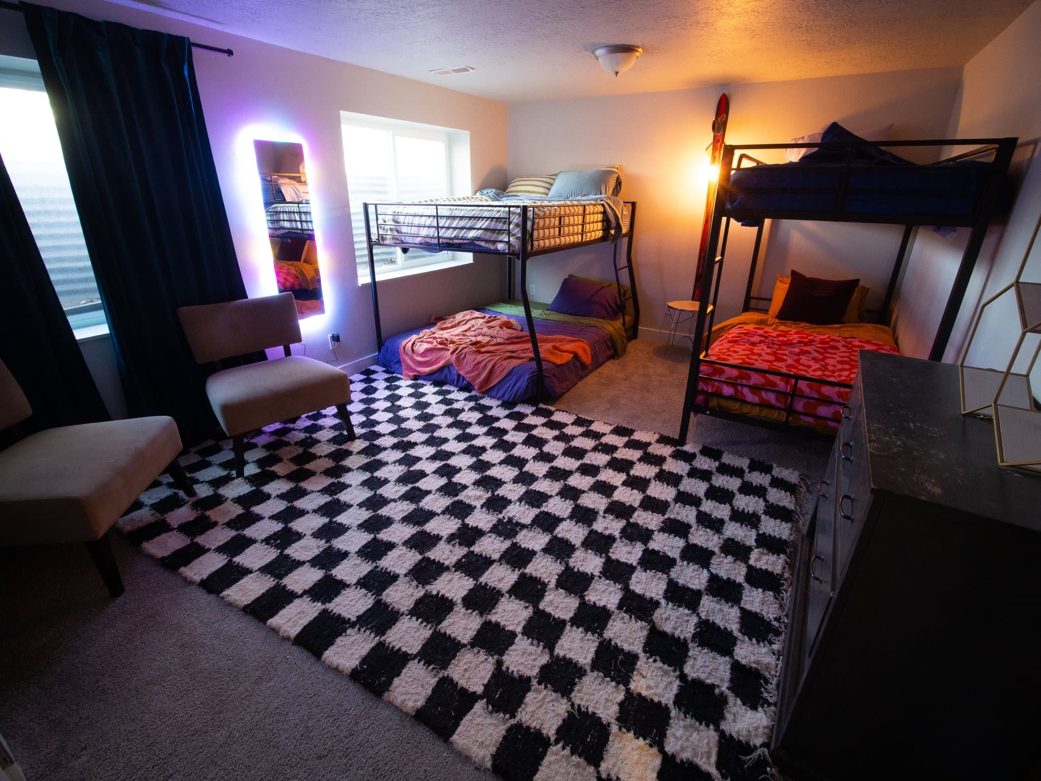 Sandy Single Room: 2205 E 9800 S