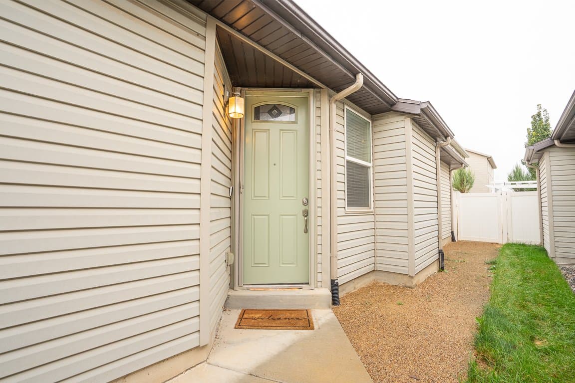 North Salt Lake House: 1130 York Dr