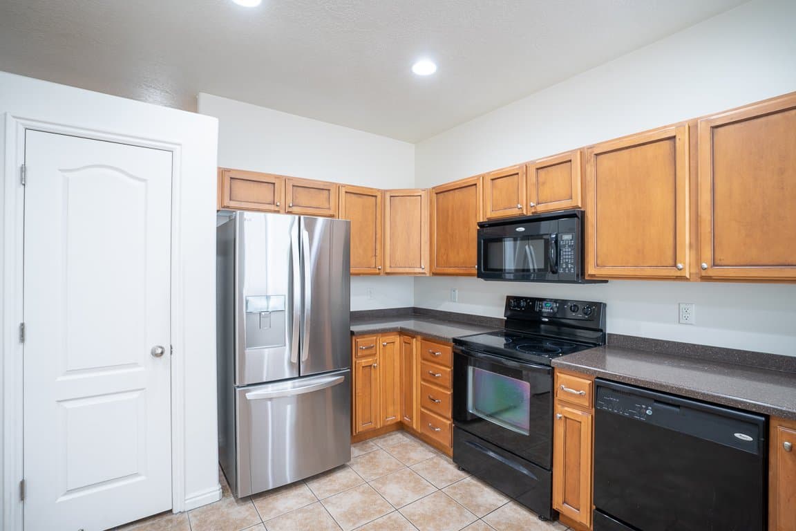 North Salt Lake House: 1130 York Dr