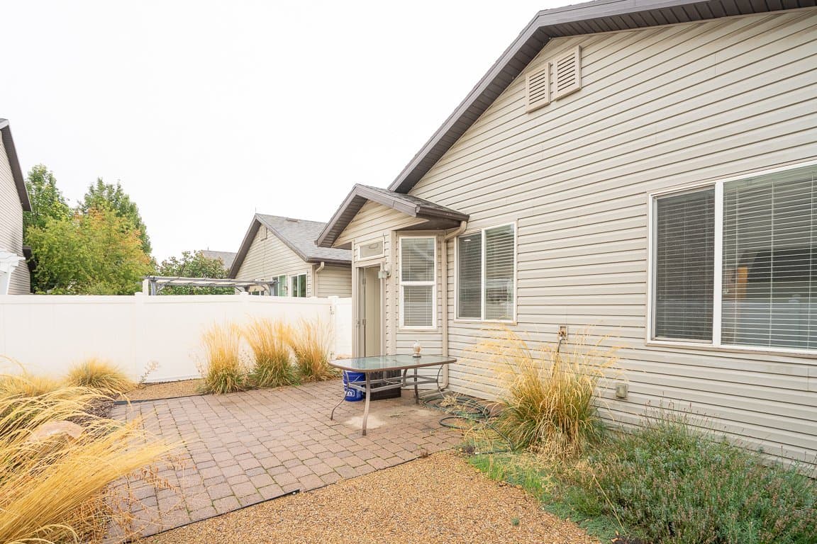 North Salt Lake House: 1130 York Dr