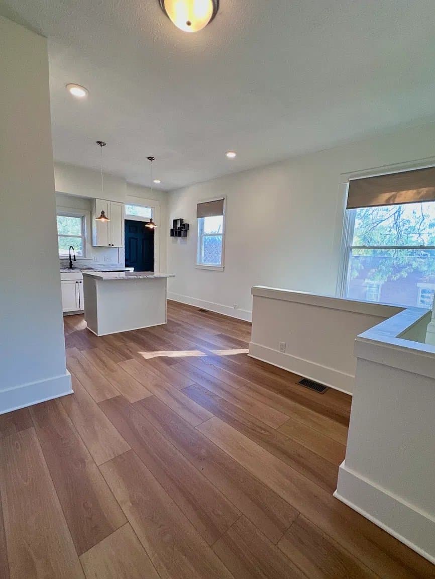 Omaha House: 3077 S 16th St