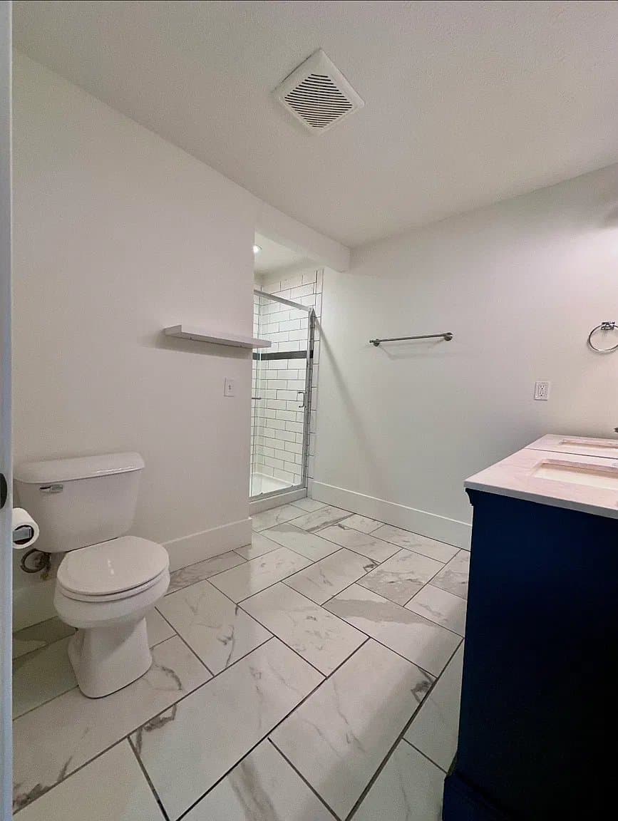 Omaha House: 3077 S 16th St