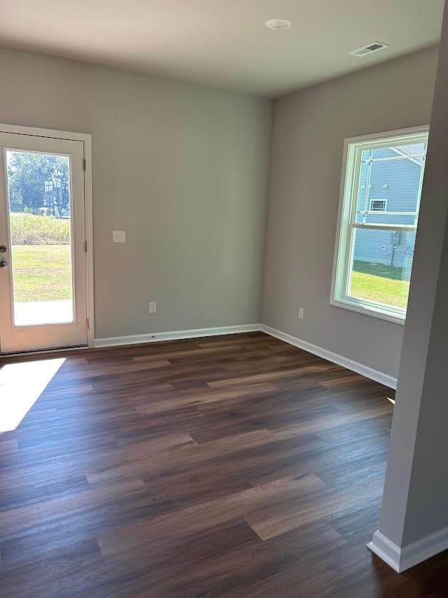 Goldsboro House: 102 Windemere Ln