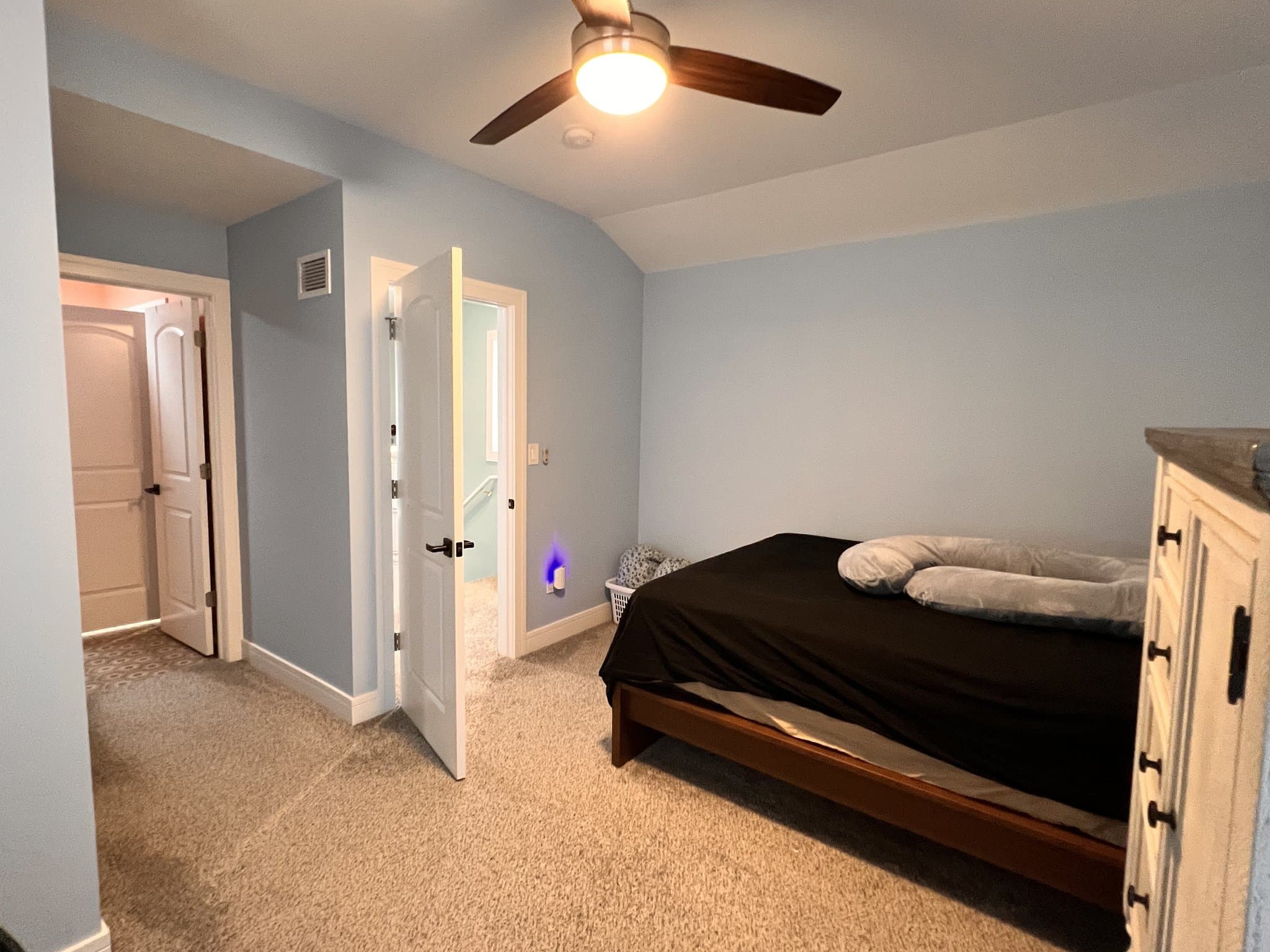 Chicago House: 1232 W 101st Pl