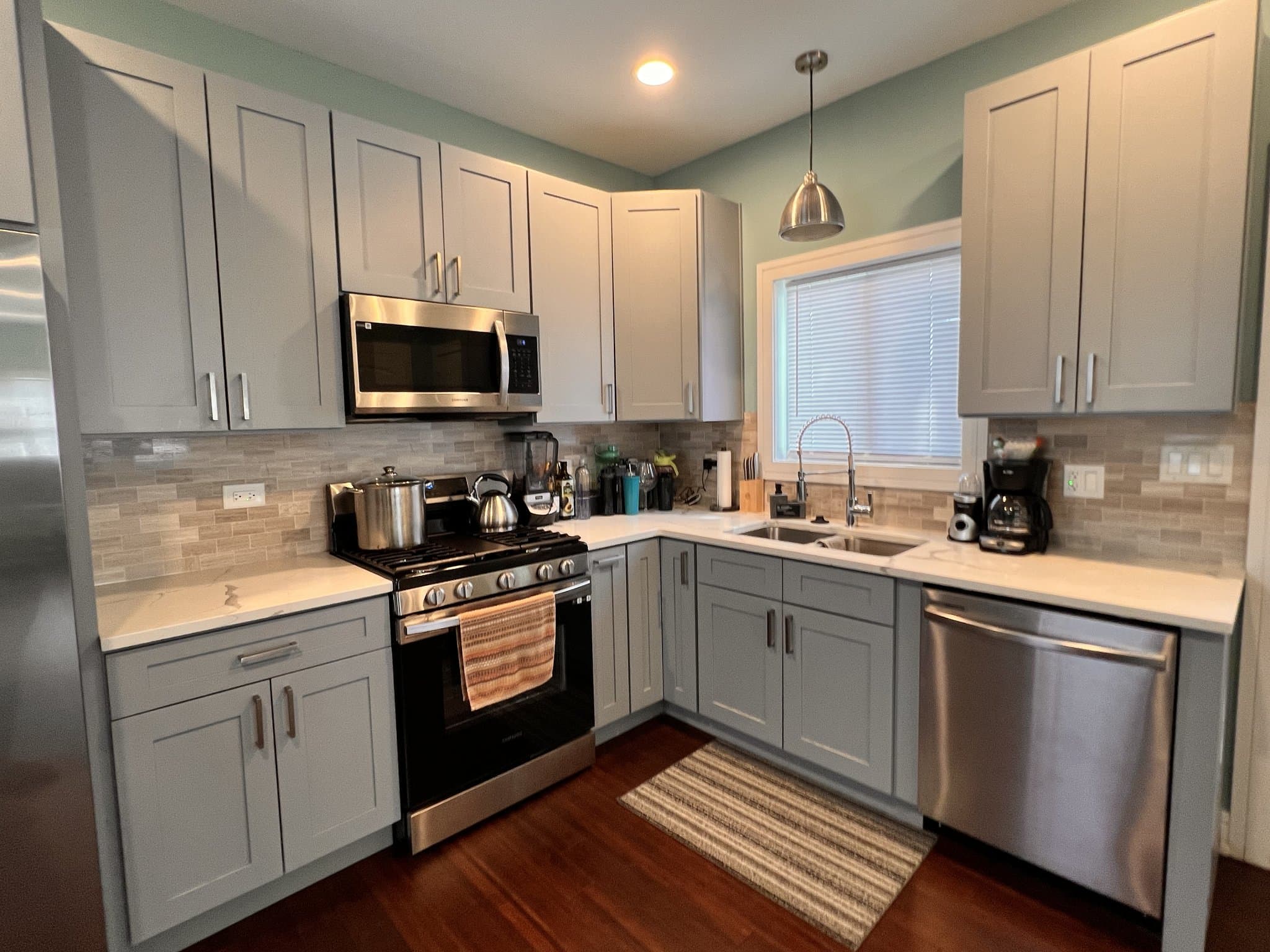 Chicago House: 1232 W 101st Pl