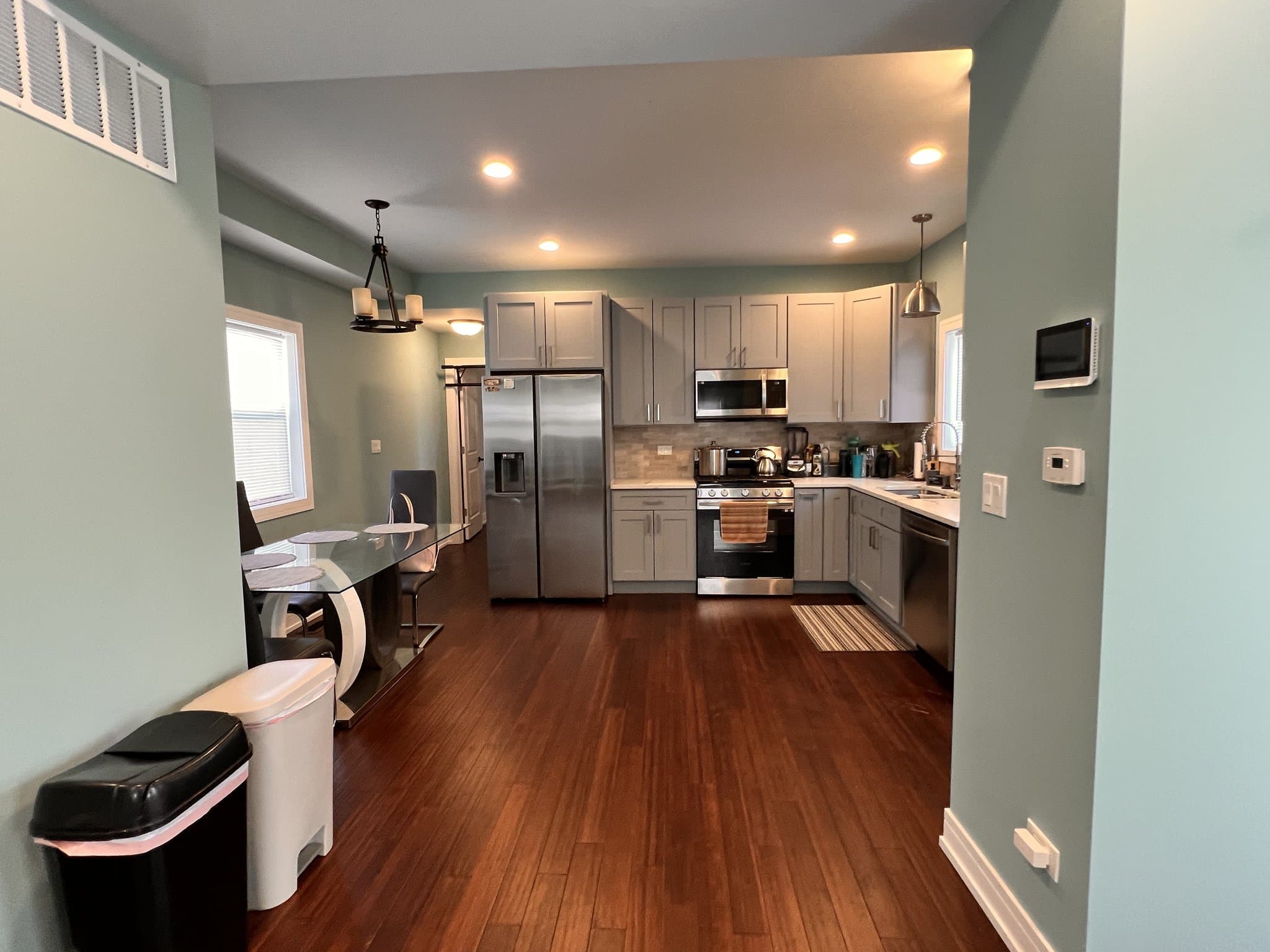 Chicago House: 1232 W 101st Pl