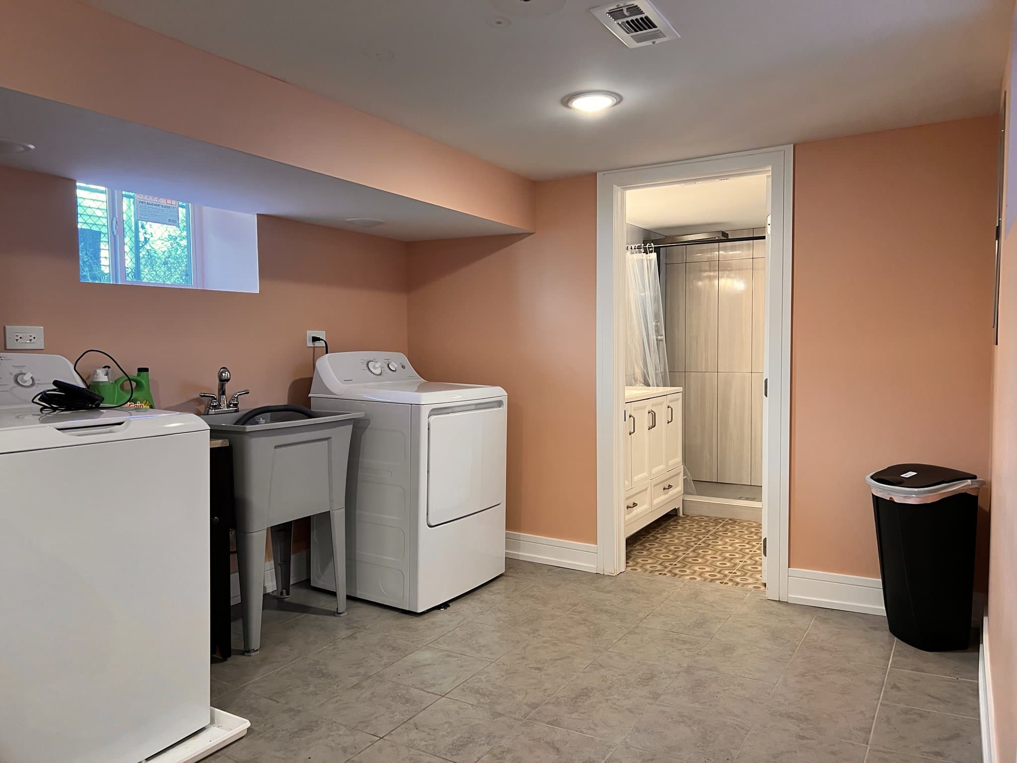 Chicago House: 1232 W 101st Pl
