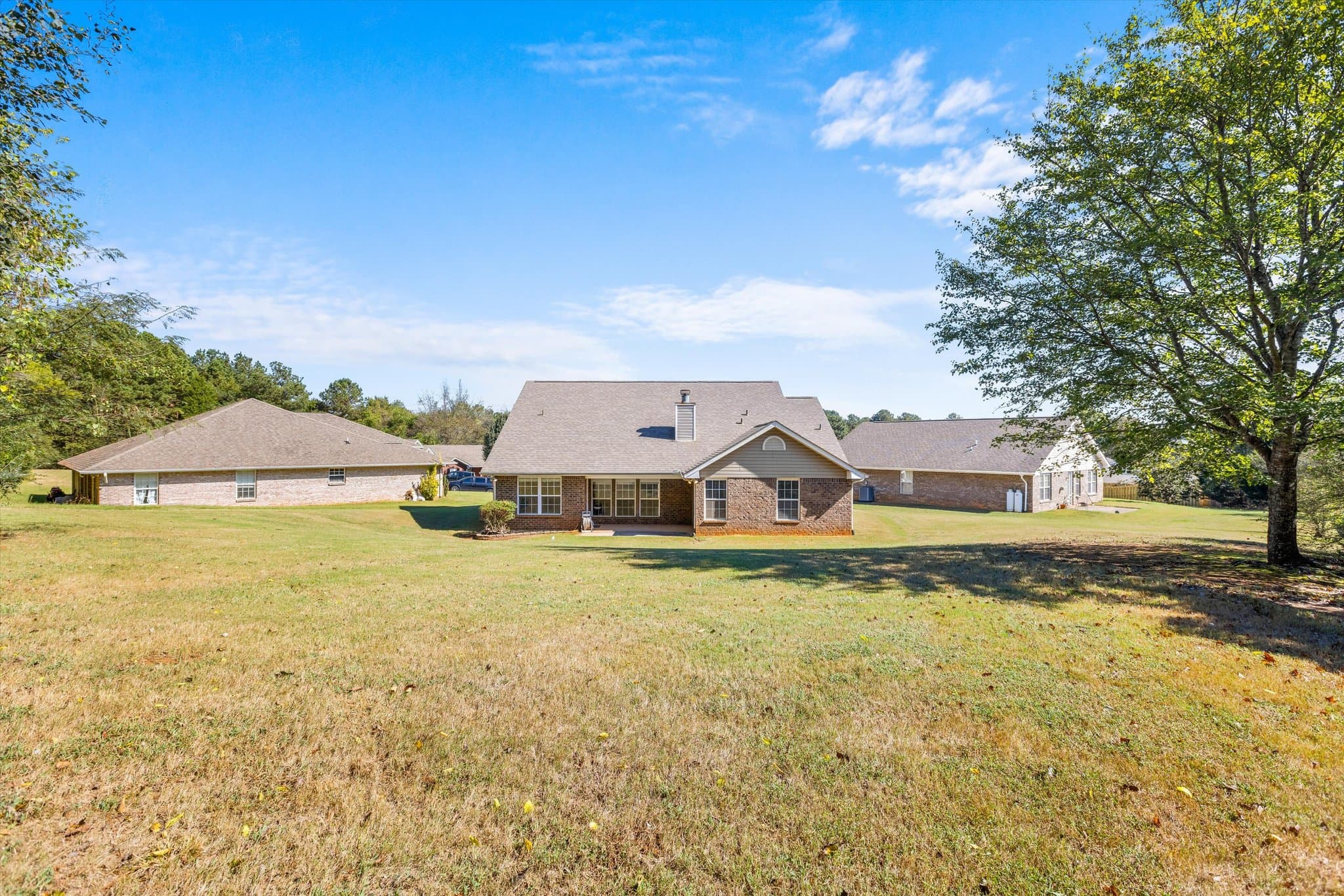 Madison House: 143 Potters Wheel NW