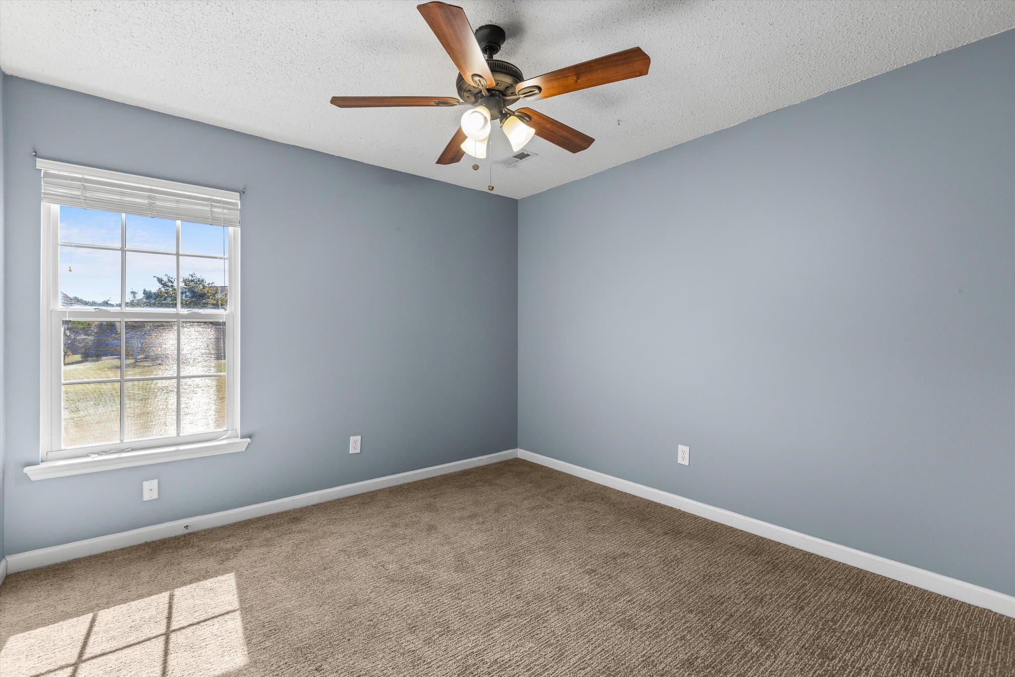 Madison House: 143 Potters Wheel NW