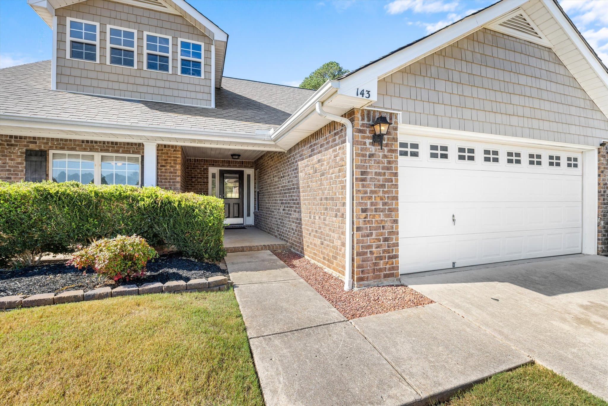 Madison House: 143 Potters Wheel NW