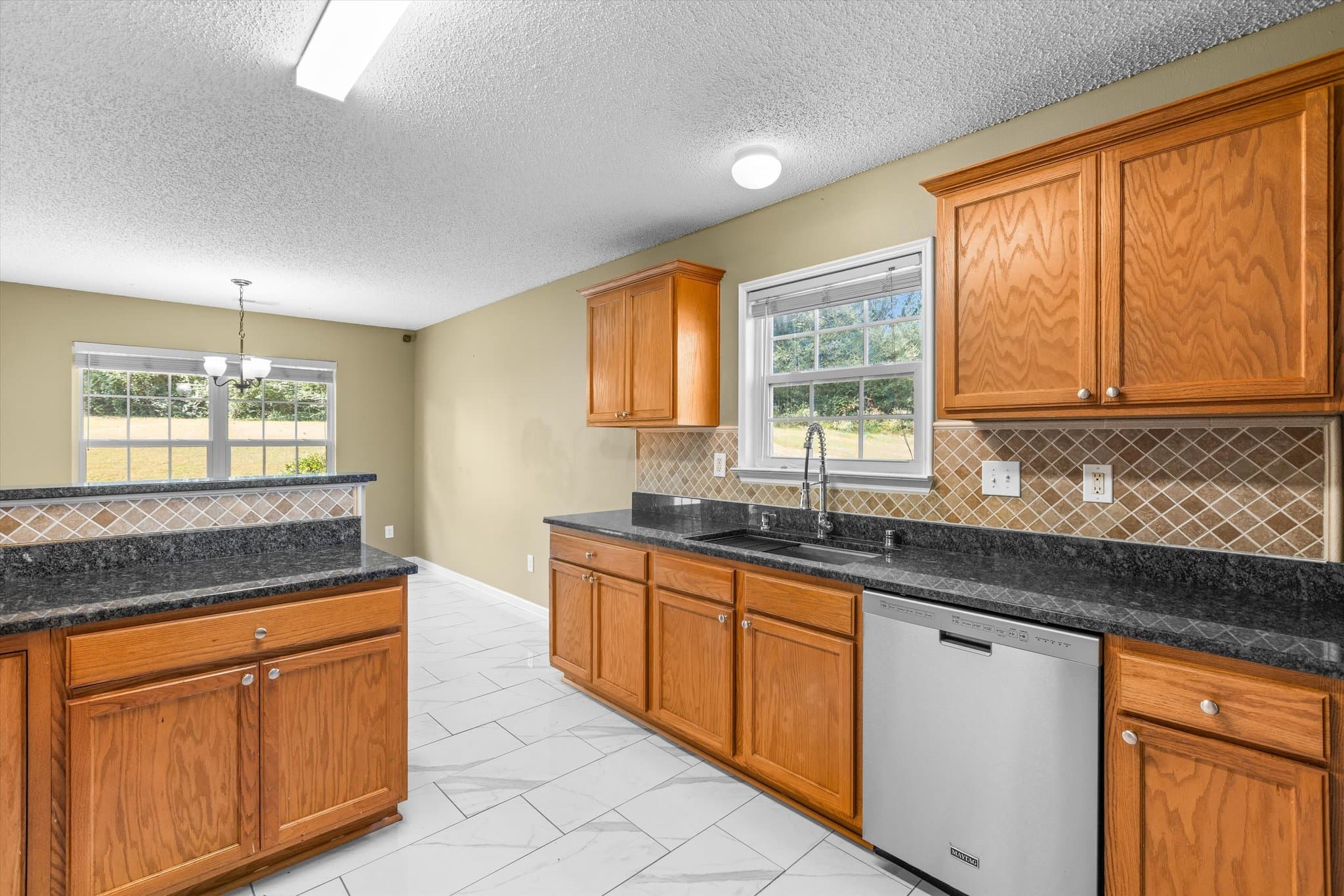 Madison House: 143 Potters Wheel NW