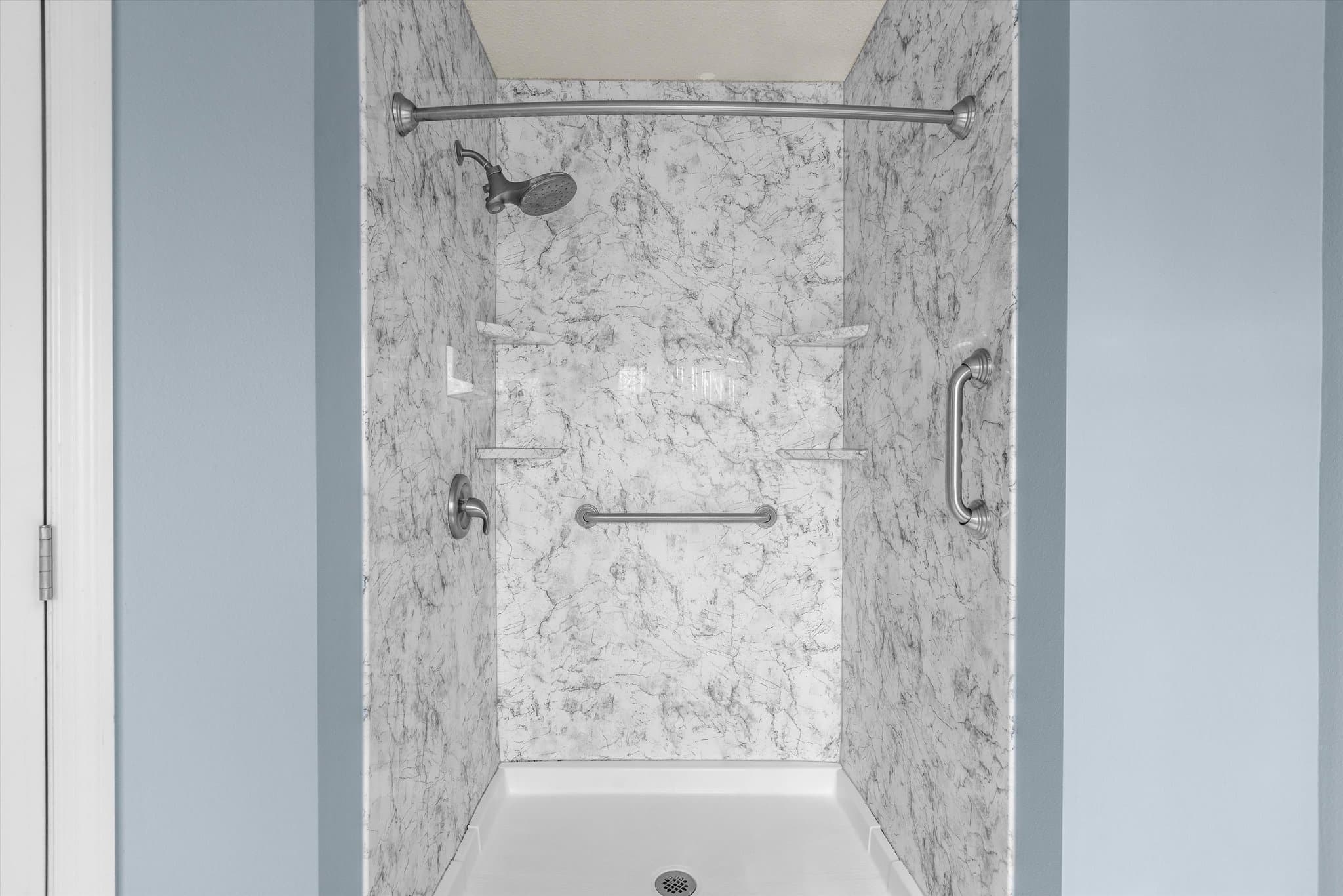 Madison House: 143 Potters Wheel NW