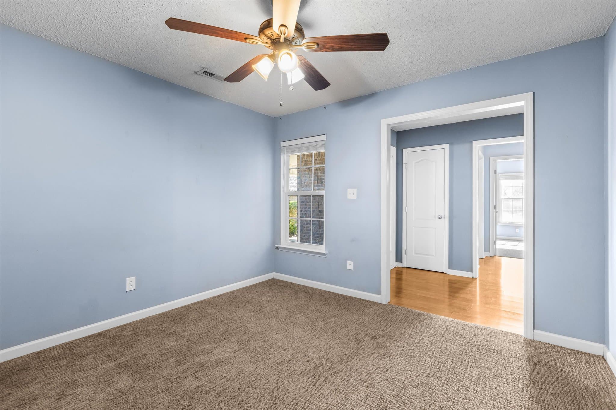 Madison House: 143 Potters Wheel NW