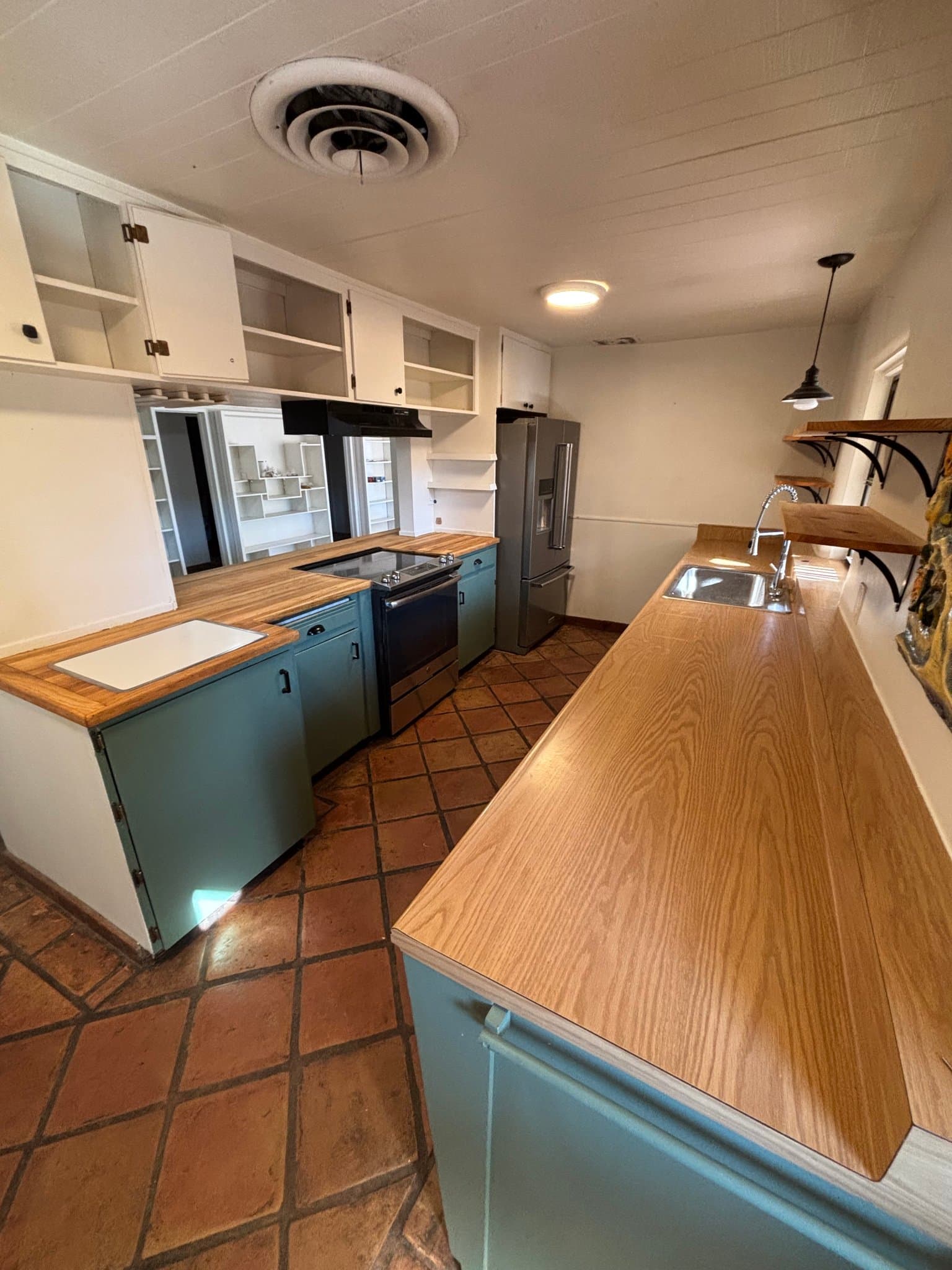 Phoenix Multiplex: 127 W Highland Ave