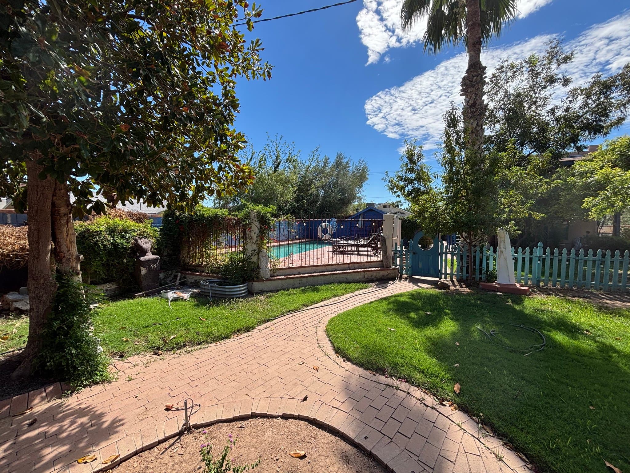 Phoenix Multiplex: 127 W Highland Ave
