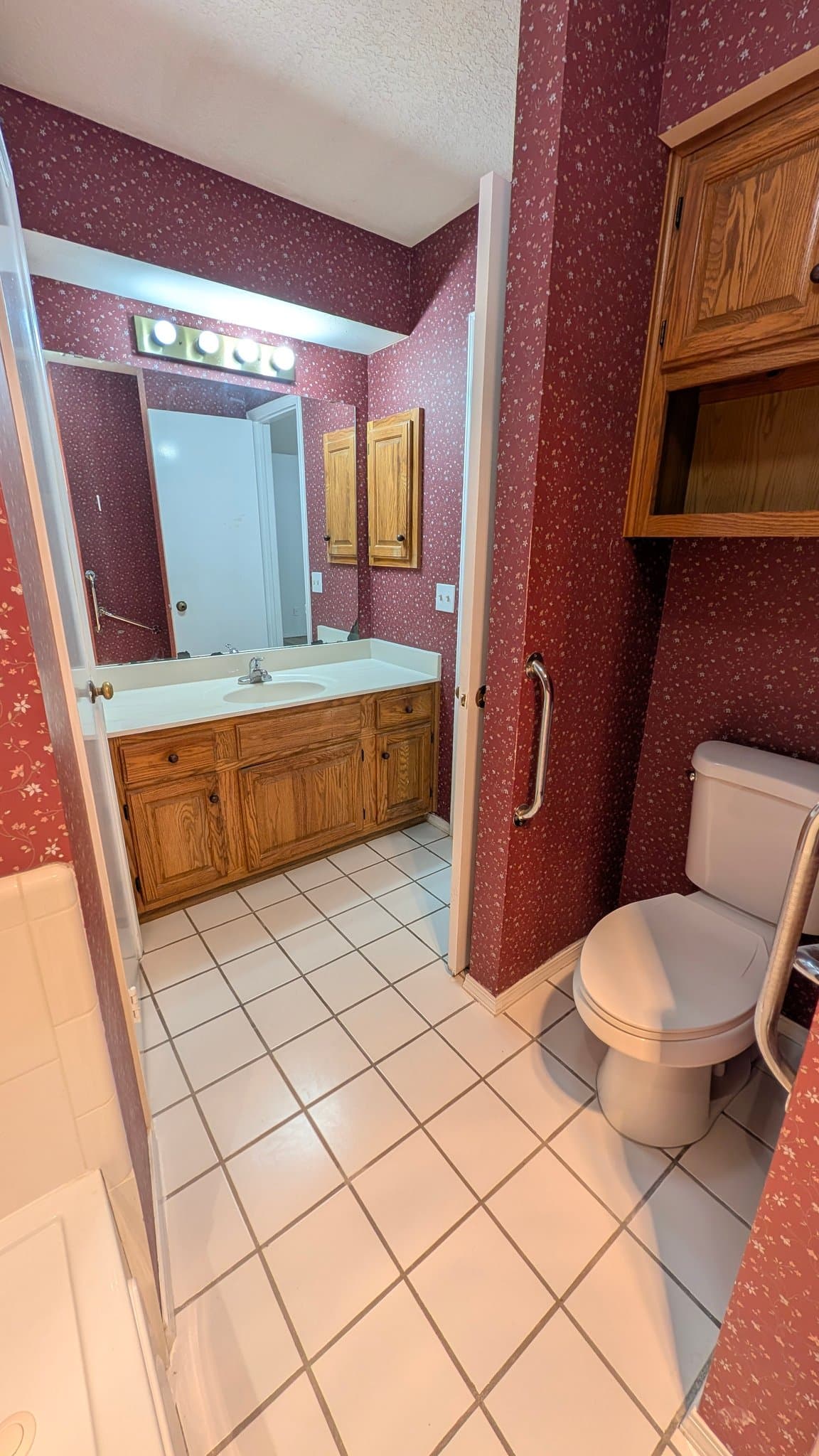 Oklahoma City House: 7913 NW 84th St