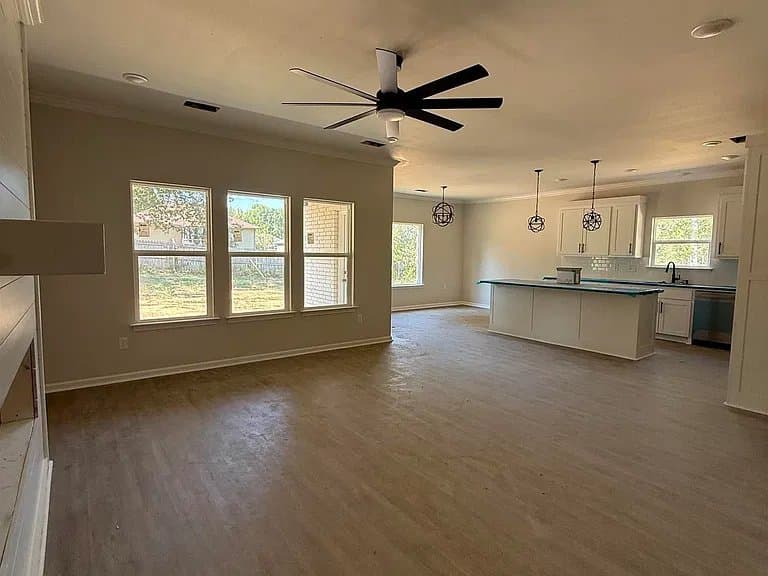 Austin House: 531 Madeleine Cir