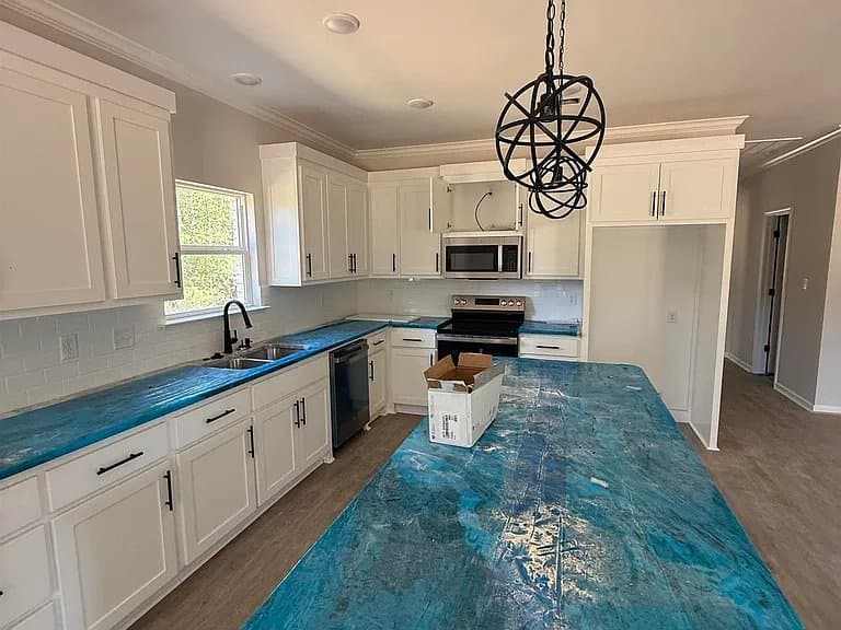 Austin House: 531 Madeleine Cir