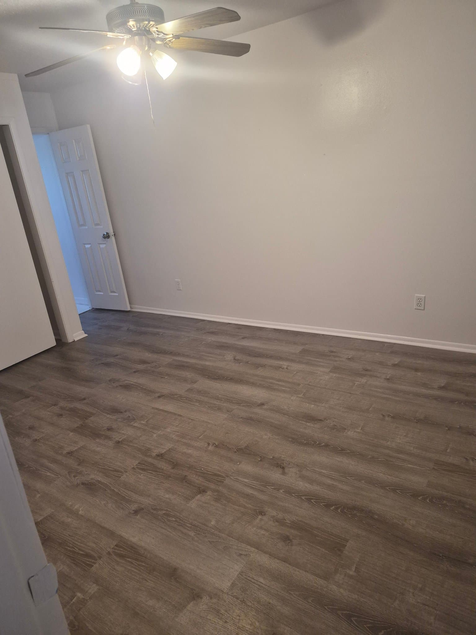 Bradenton House: 2304 Flamingo Blvd
