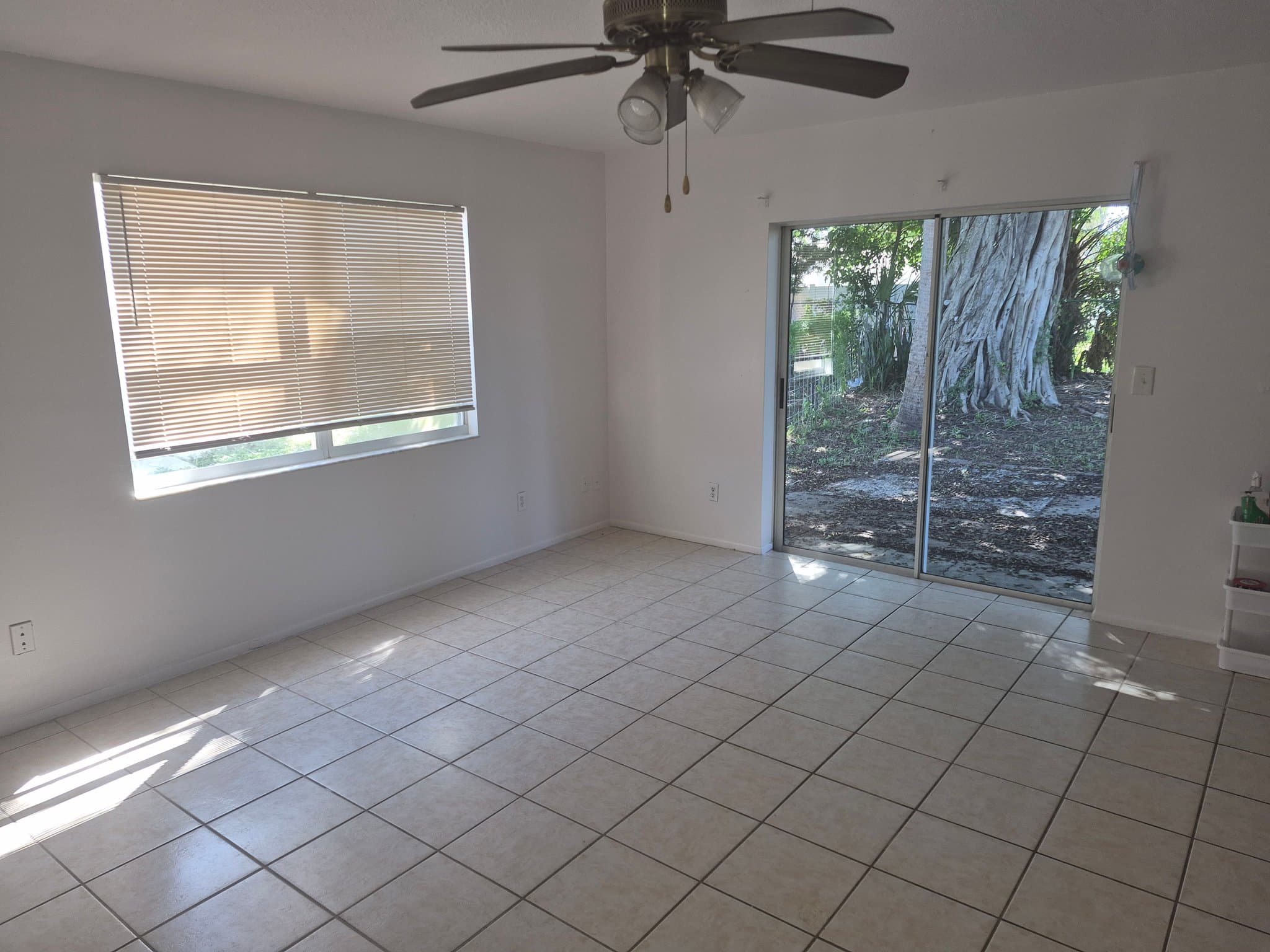 Bradenton House: 2304 Flamingo Blvd
