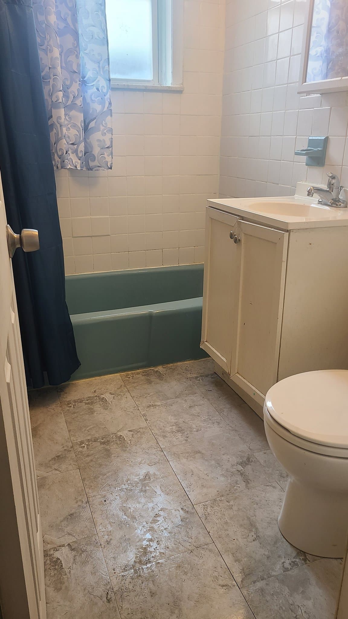 Irvington Apartment: 385 Stuyvesant Ave
