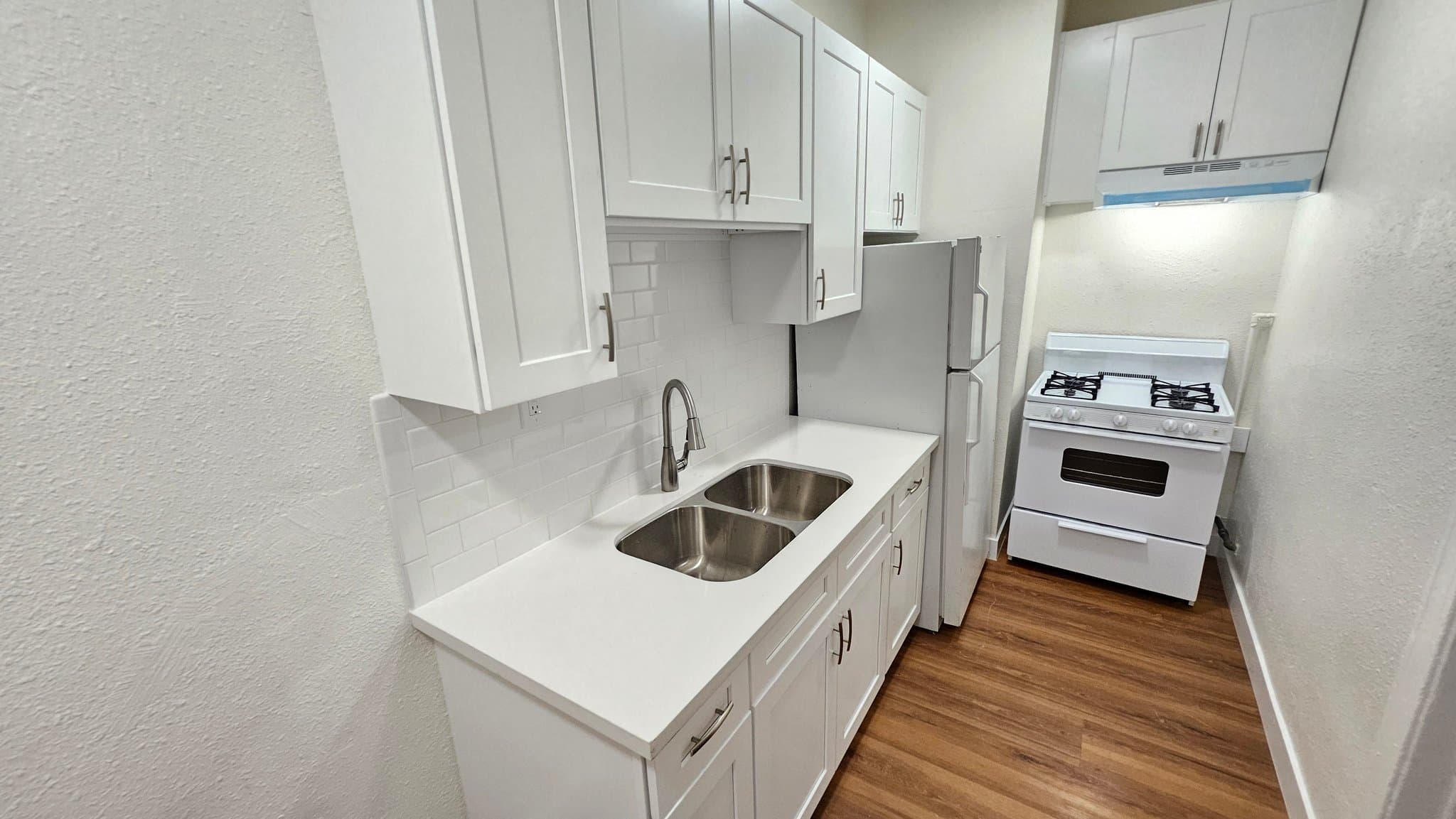 Los Angeles Apartment: 844 S Westlake Ave