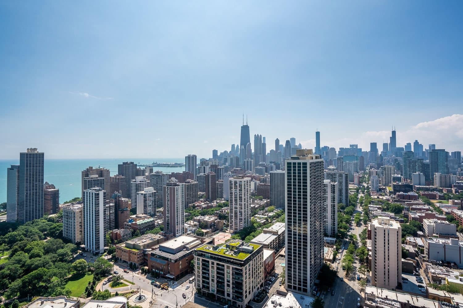 Chicago Condo: 1660 N La Salle Dr