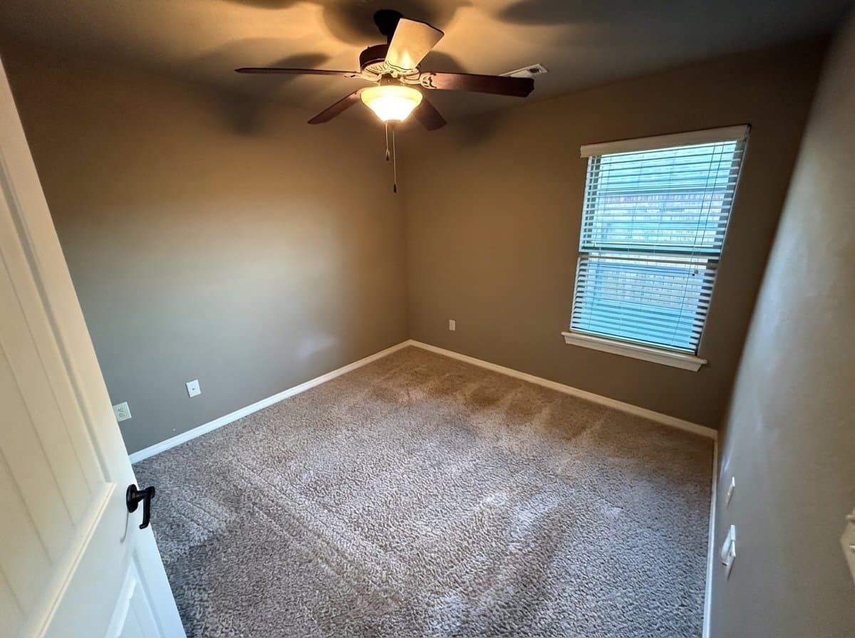 Fayetteville House: 2977 W Miramar Dr