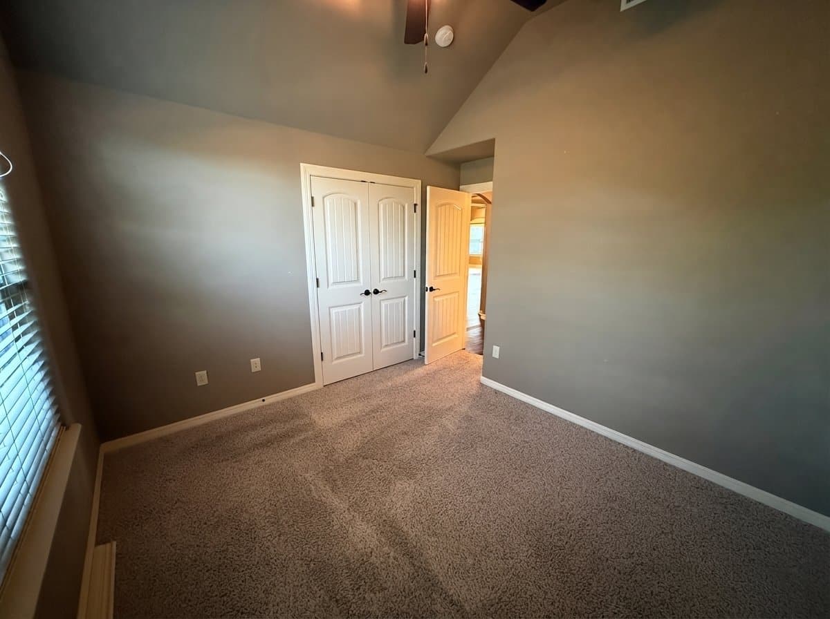 Fayetteville House: 2977 W Miramar Dr
