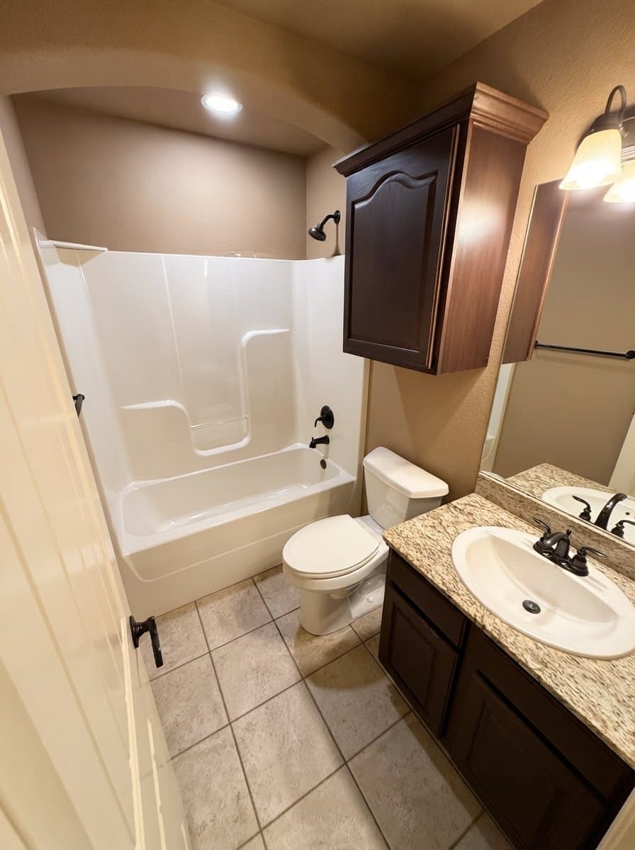 Fayetteville House: 2977 W Miramar Dr