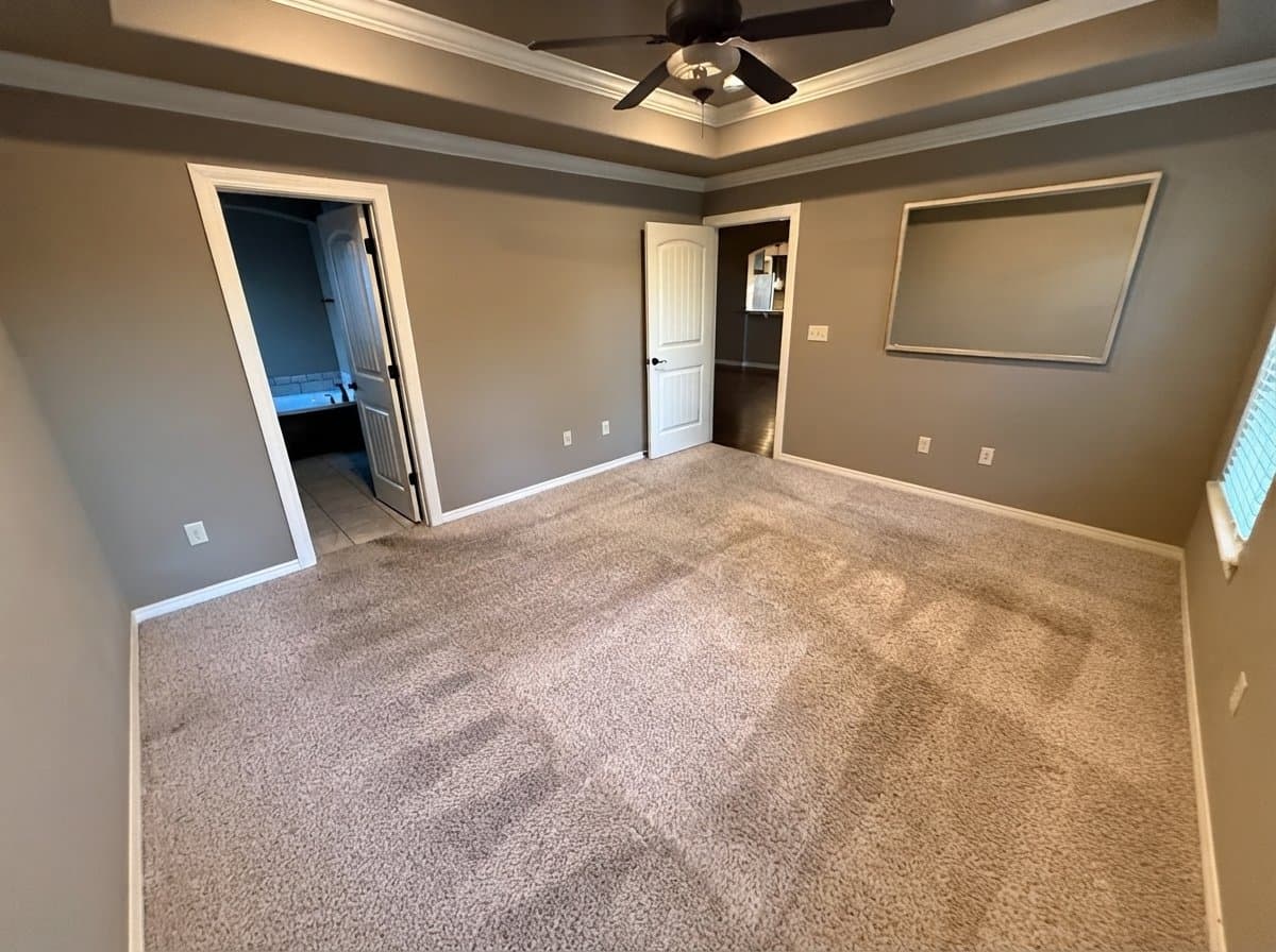 Fayetteville House: 2977 W Miramar Dr