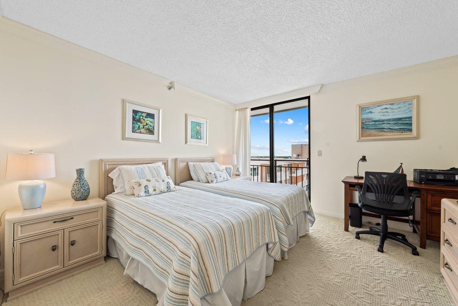Highland Bch Condo: 3009 S Ocean Blvd