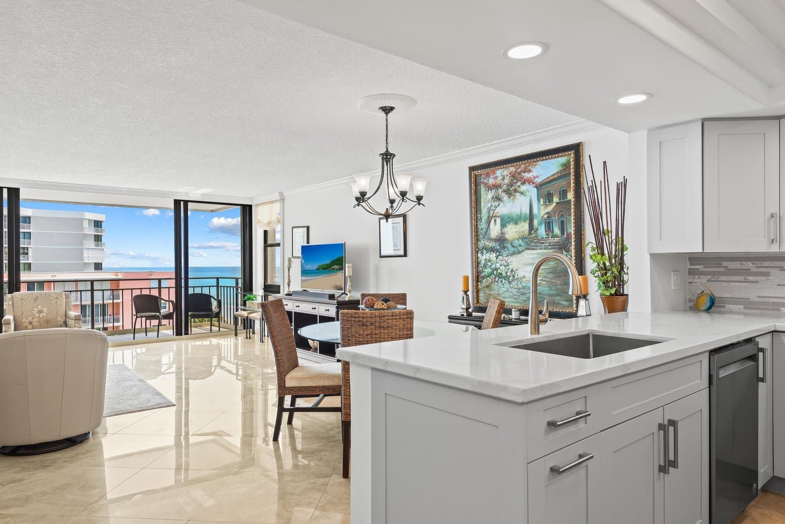 Highland Bch Condo: 3009 S Ocean Blvd