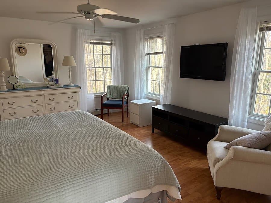 Kennebunk Apartment: 24 Lockwood Dr