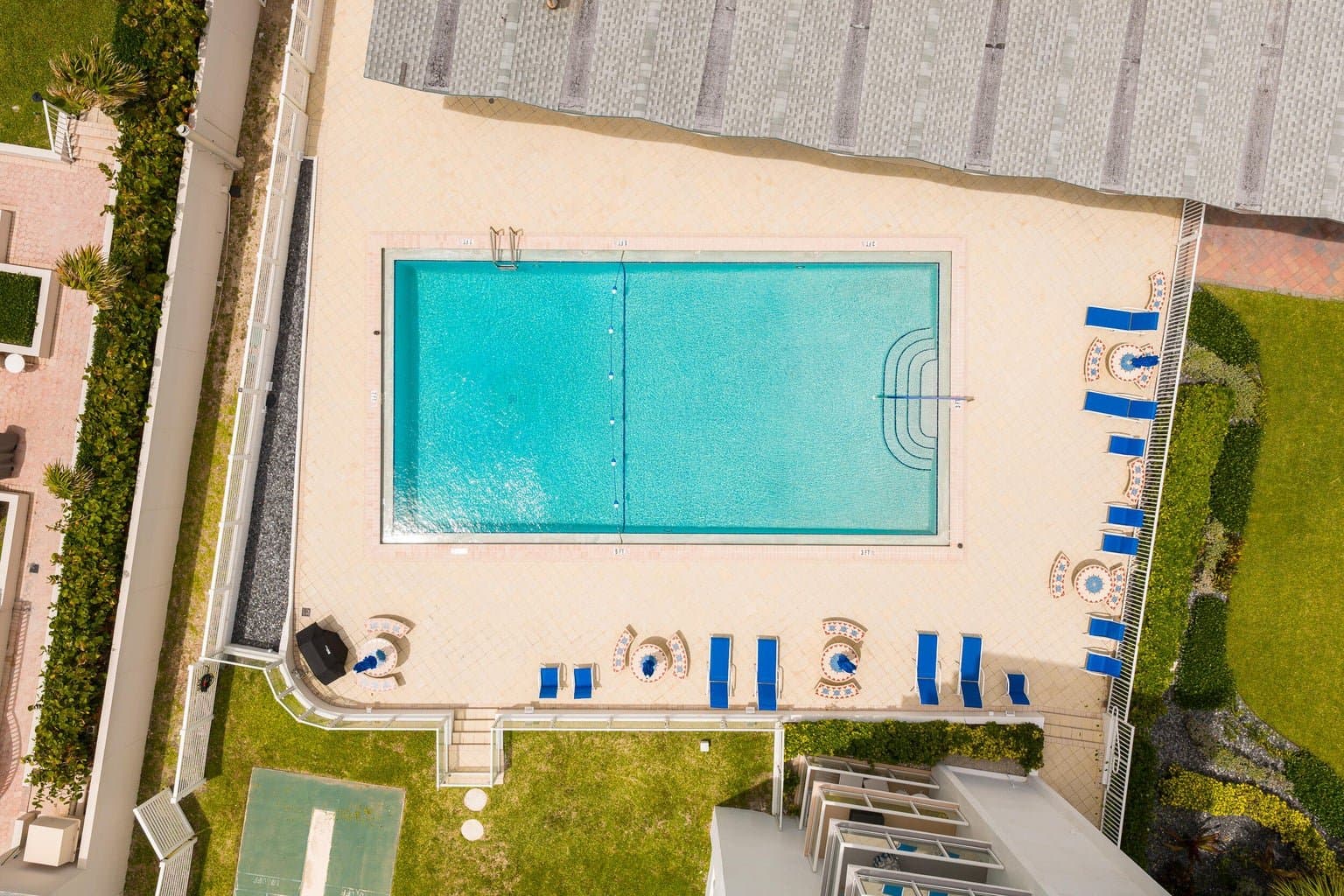 Highland Bch Condo: 2909 S Ocean Blvd