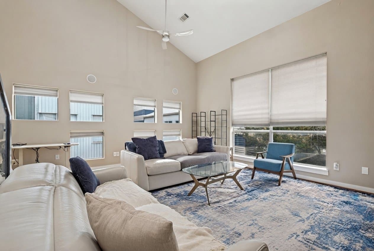 Dallas Townhome: 1211 Urban Lofts Drive