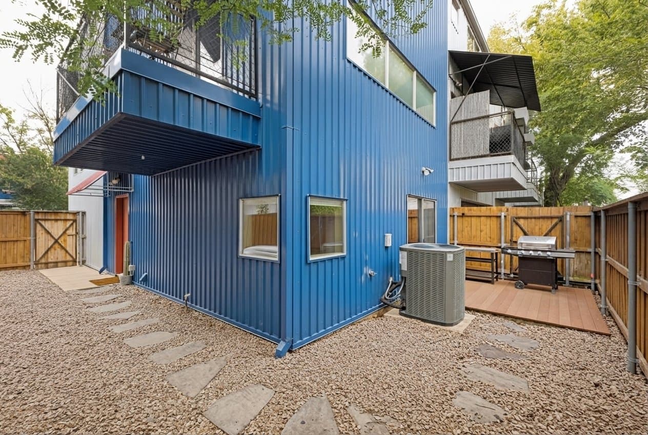 Dallas Townhome: 1211 Urban Lofts Drive