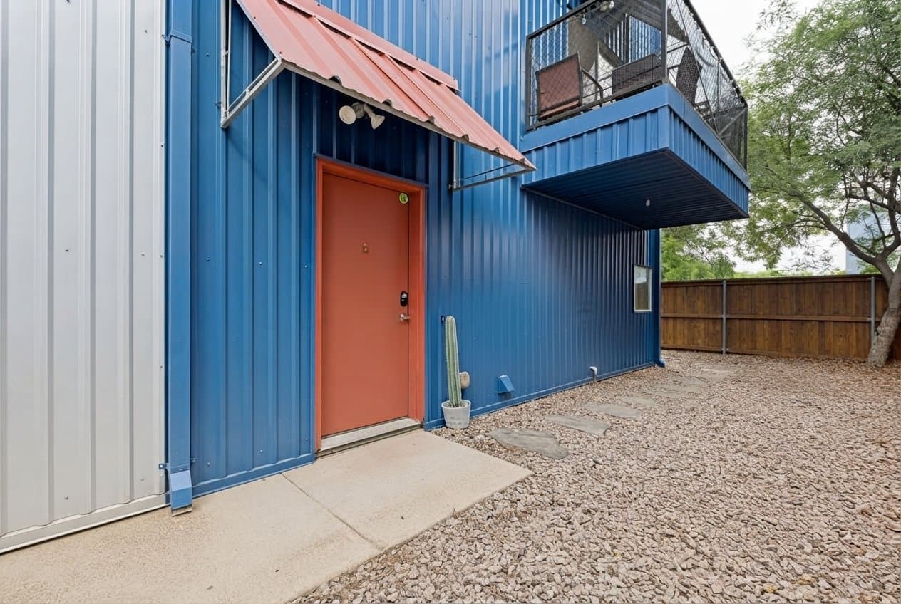 Dallas Townhome: 1211 Urban Lofts Drive