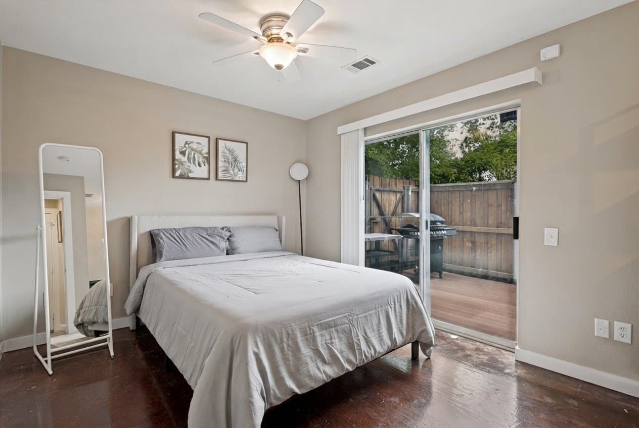 Dallas Townhome: 1211 Urban Lofts Drive