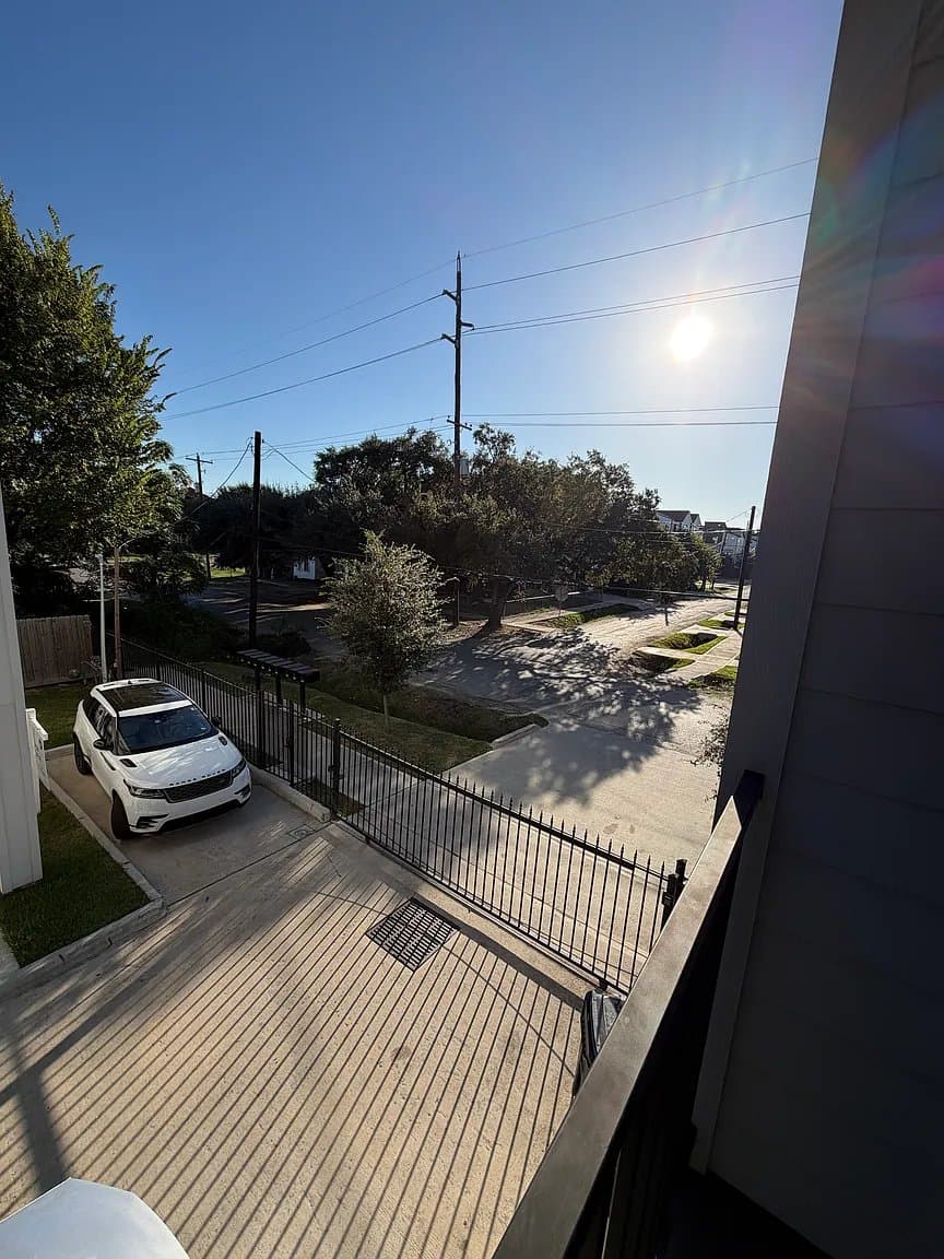 Houston Townhome: 3038 Live Oak St