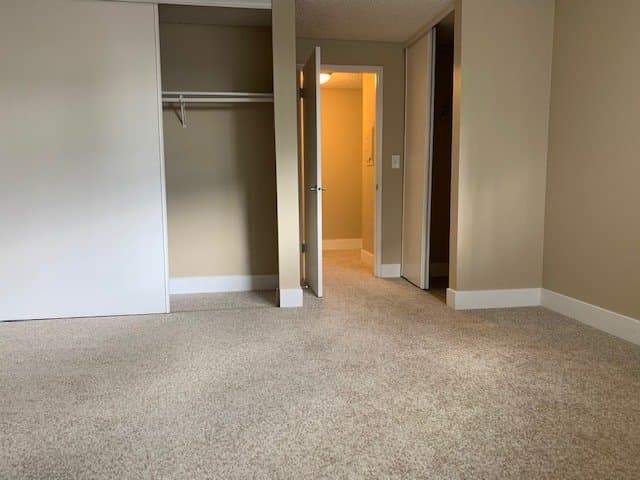 Portland Apartment: 8585 SW Canyon Ln