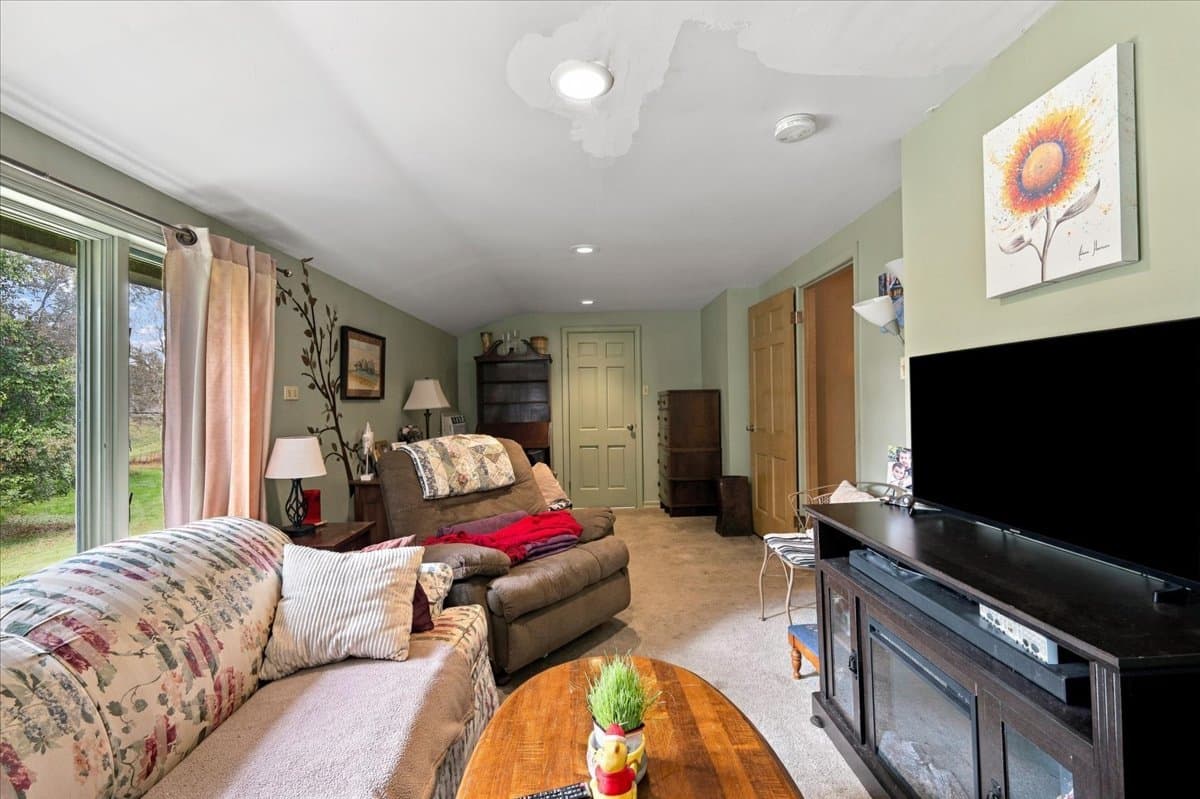 East Stroudsburg House: 186 Washington St