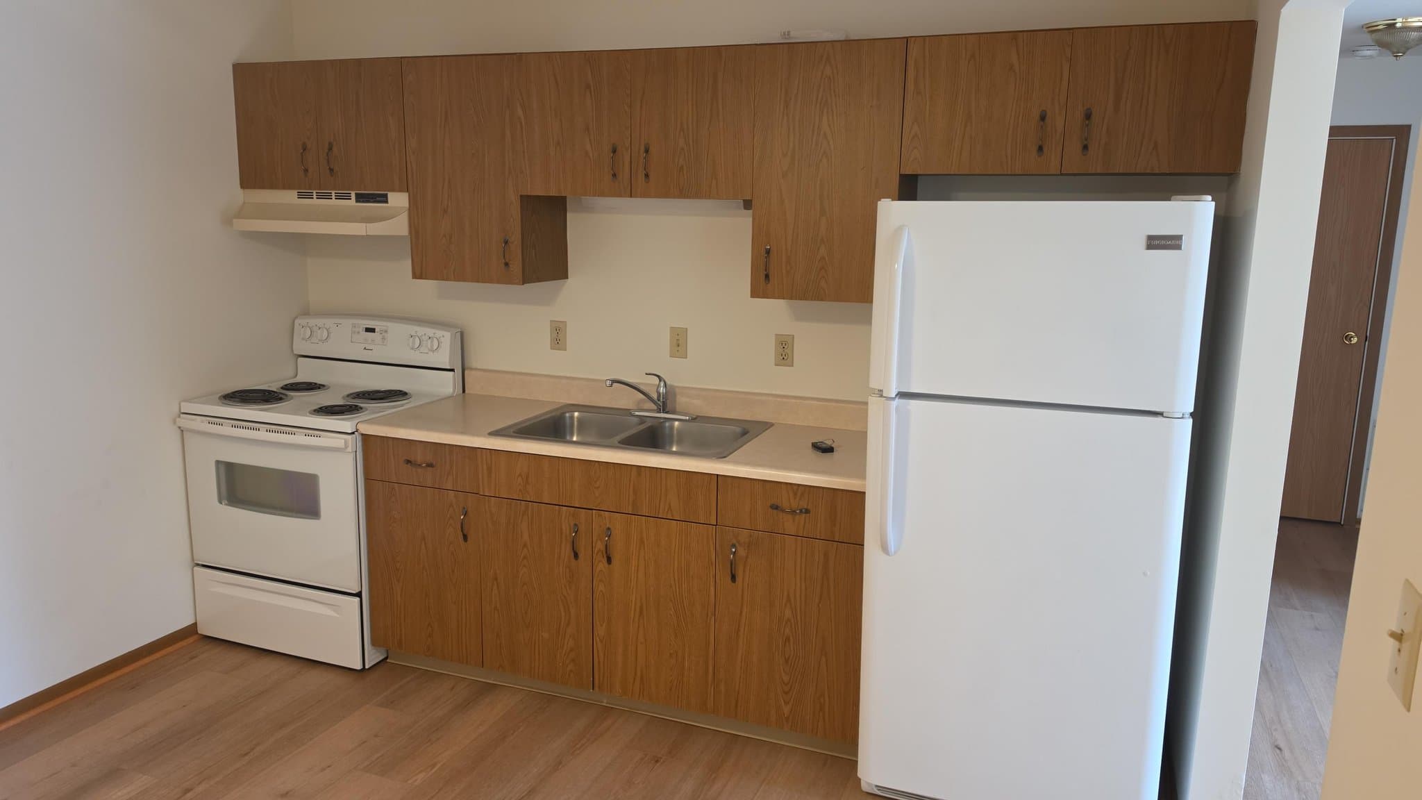 Elkhorn Apartment: 621 N Lincoln St