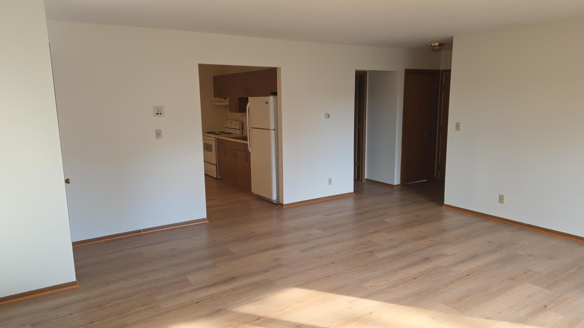 Elkhorn Apartment: 621 N Lincoln St