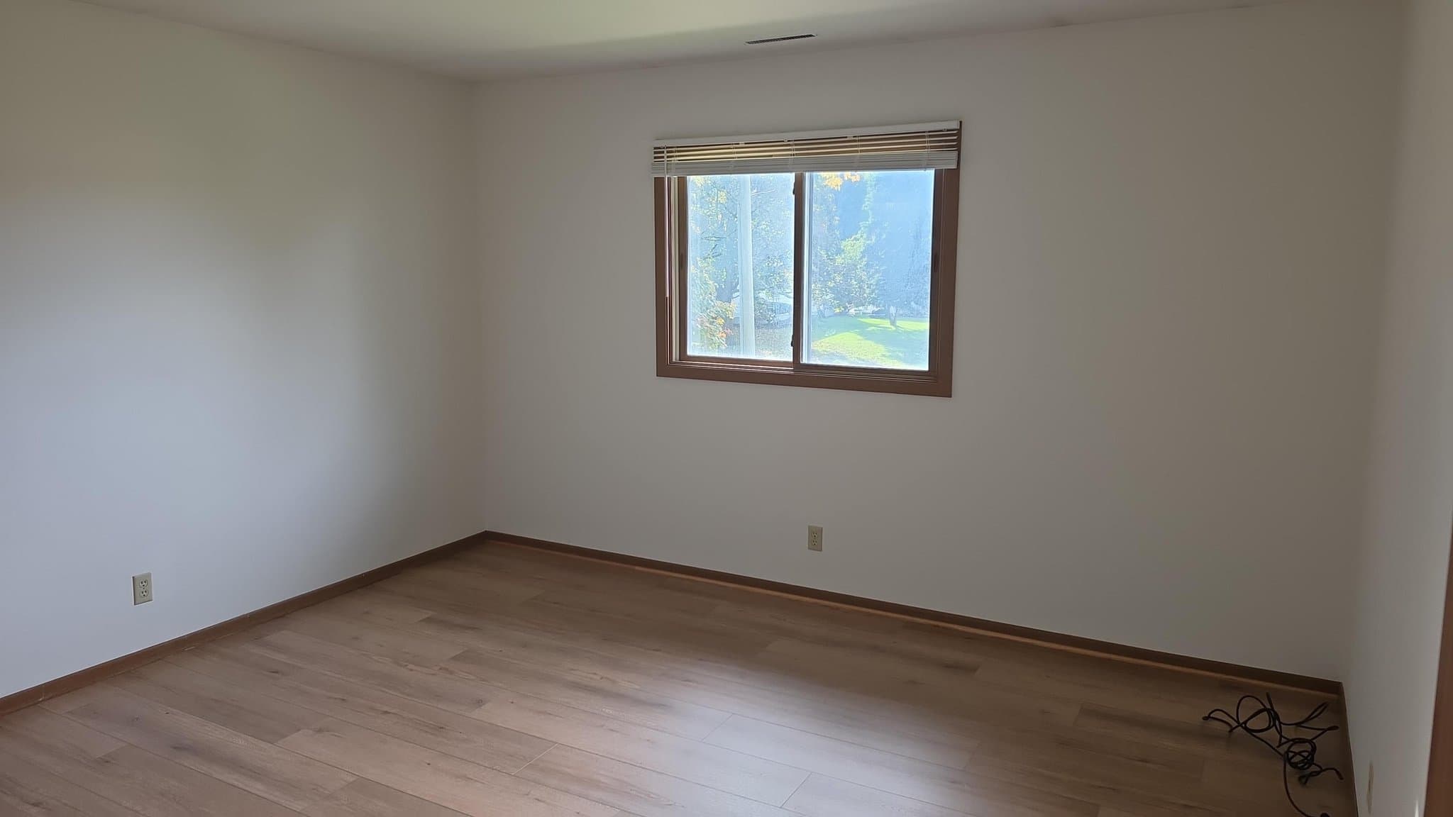 Elkhorn Apartment: 621 N Lincoln St