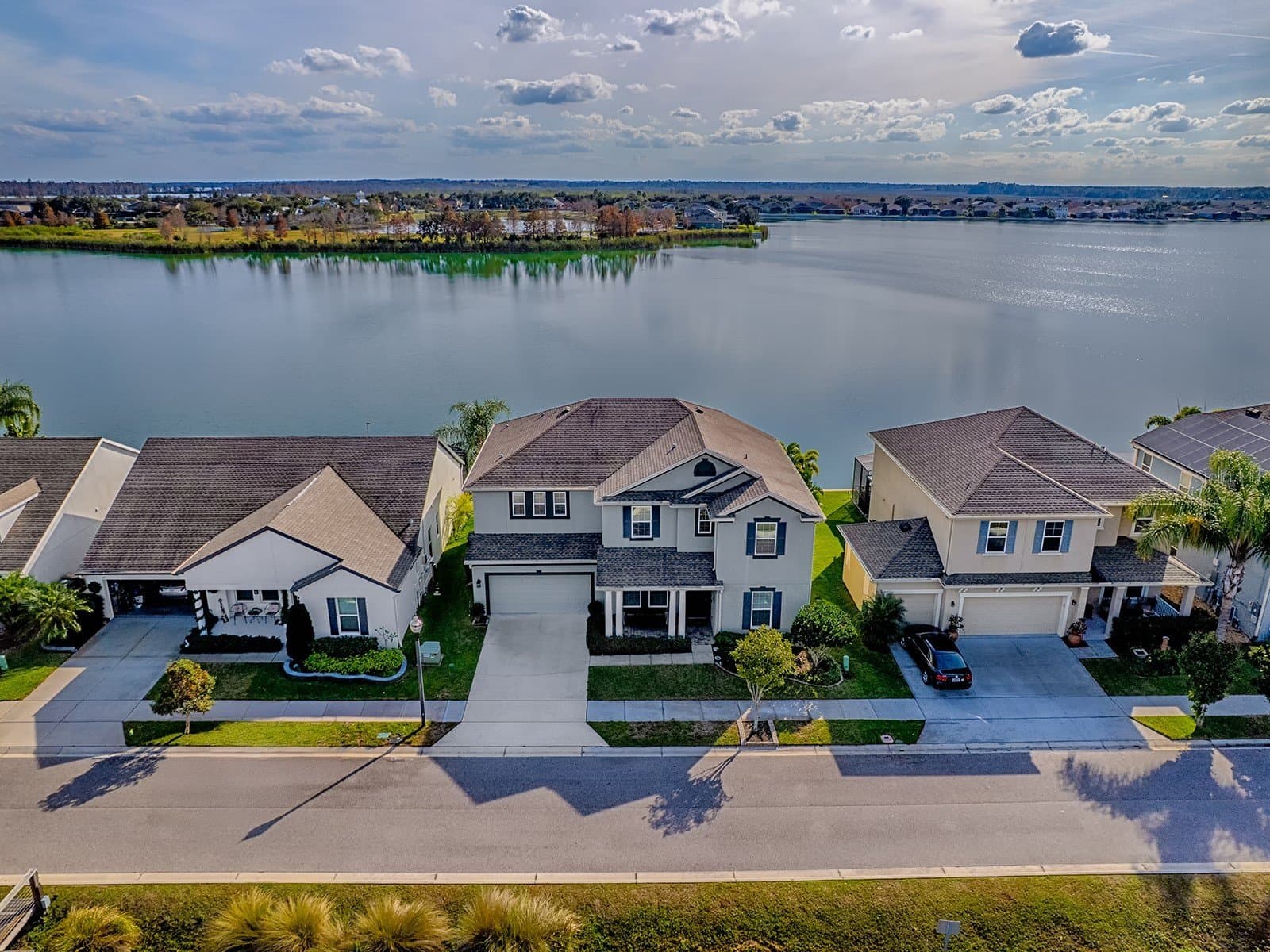 Groveland House: 417 Blue Cypress Dr